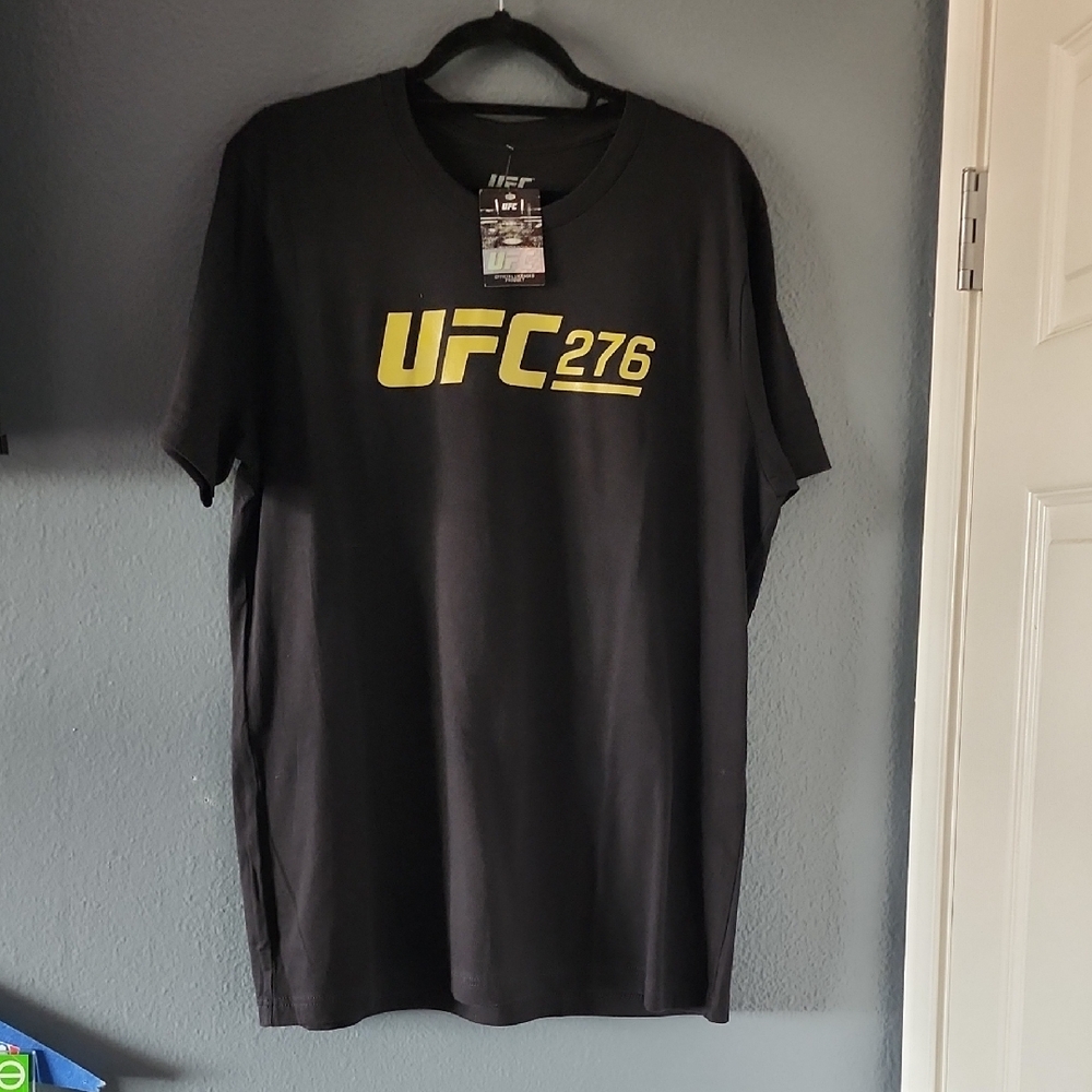 UFC Black and Gold Short Sleeve Tee